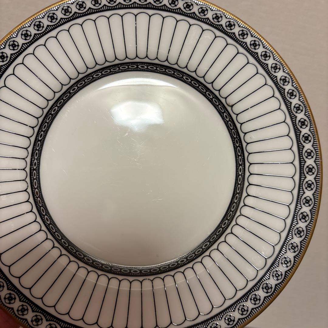 ウェッジウッド　コロネード　ブラック　デザートプレート　15.5cm