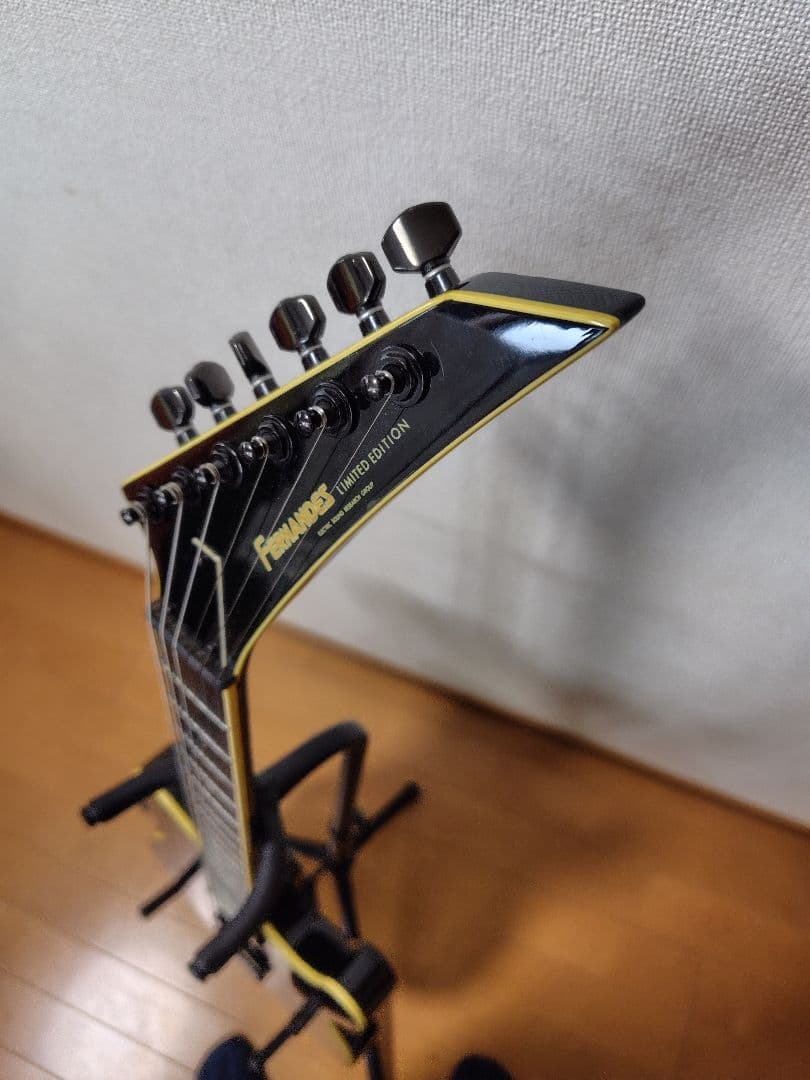 FERNANDES TEJ-75 - メルカリ