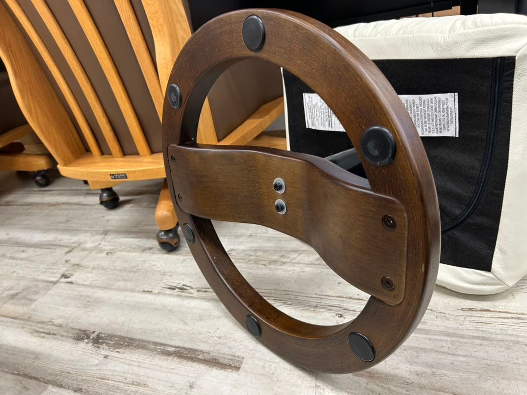 福岡北九州市限定 シモンズ フィヨルド215リクライニングチェア+フットスツール