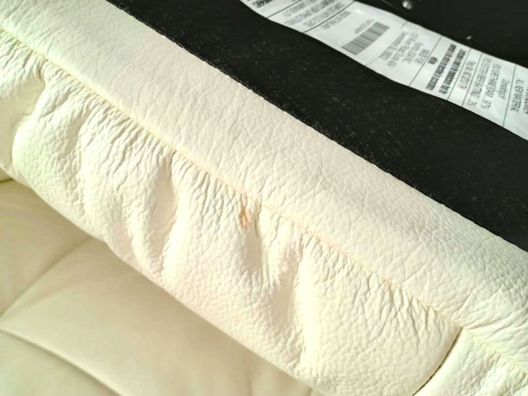 福岡北九州市限定 シモンズ フィヨルド215リクライニングチェア+フットスツール