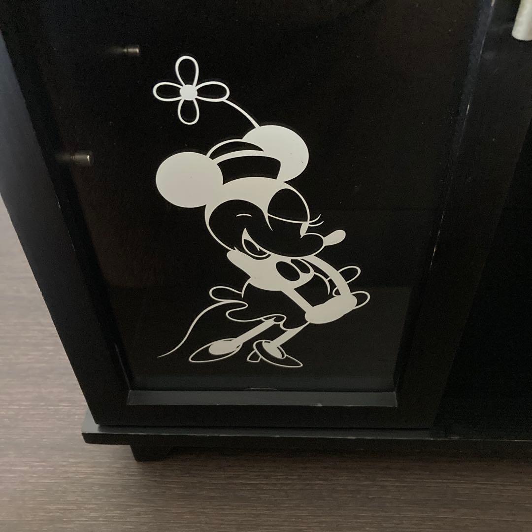 ディズニー マグネット式キャビネット アクセサリーケース付き