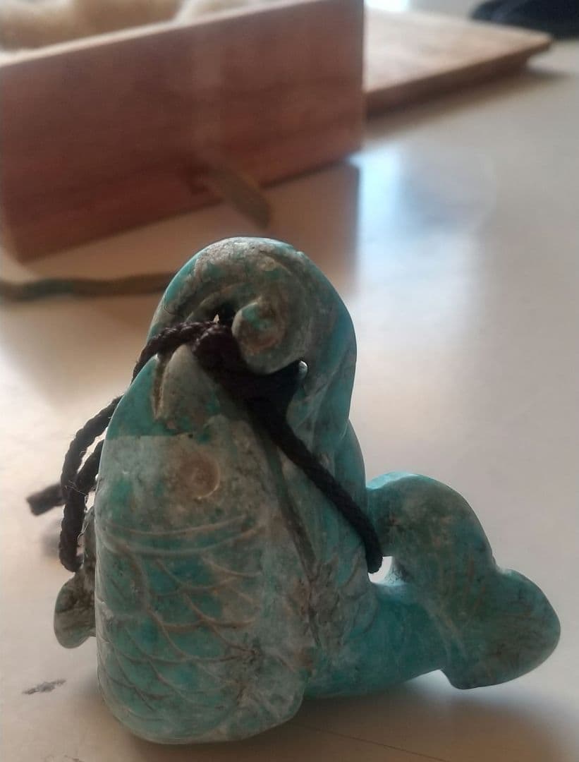 本トルコ石 古代 魚彫刻 根付け 魔除け 御守 時代物