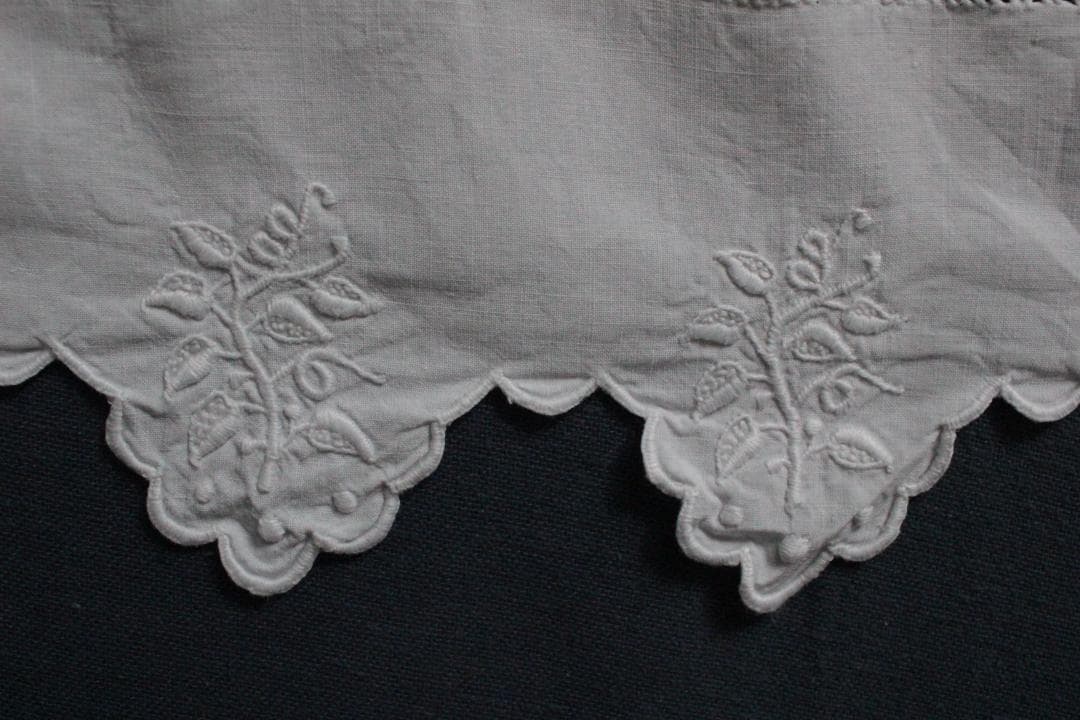 フランスアンティーククッションカバー \"P・F\"