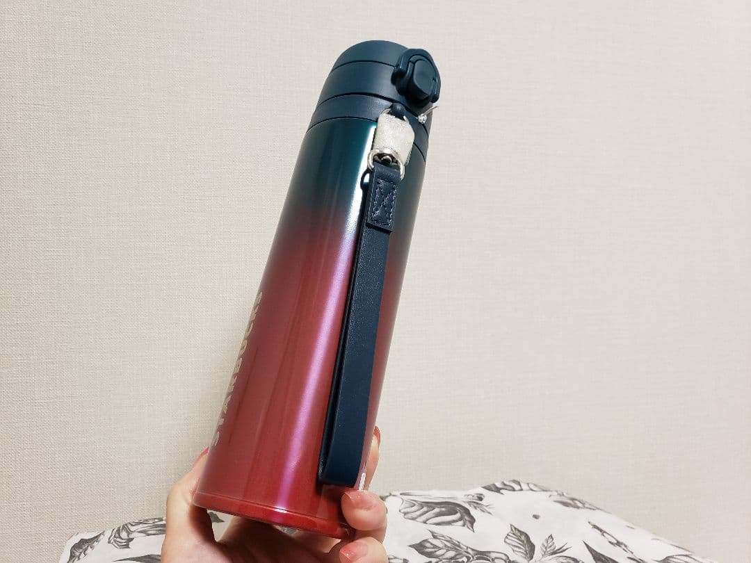 23ホリデー スターバックス JNT サーモス 550mL グラデーション