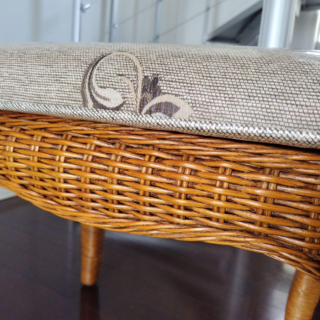 美品です!ラタン 籐 アンティーク 猫脚 ジャガード スツール オットマン 1脚