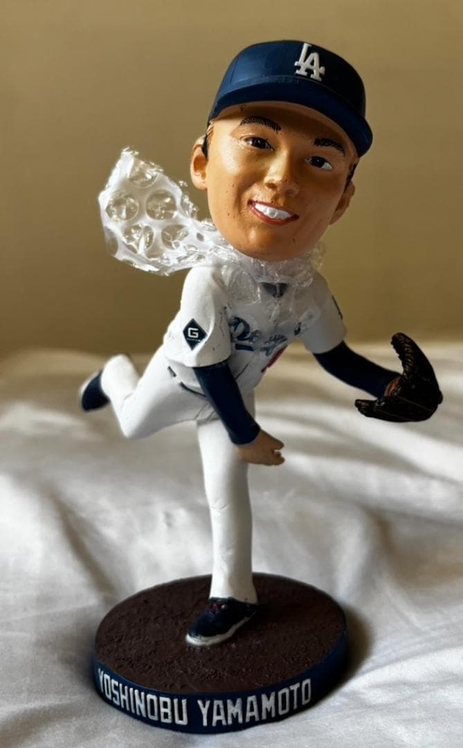 山本由伸 ロサンゼルス・ドジャース ボブルヘッド人形, 2024年6月13日配布