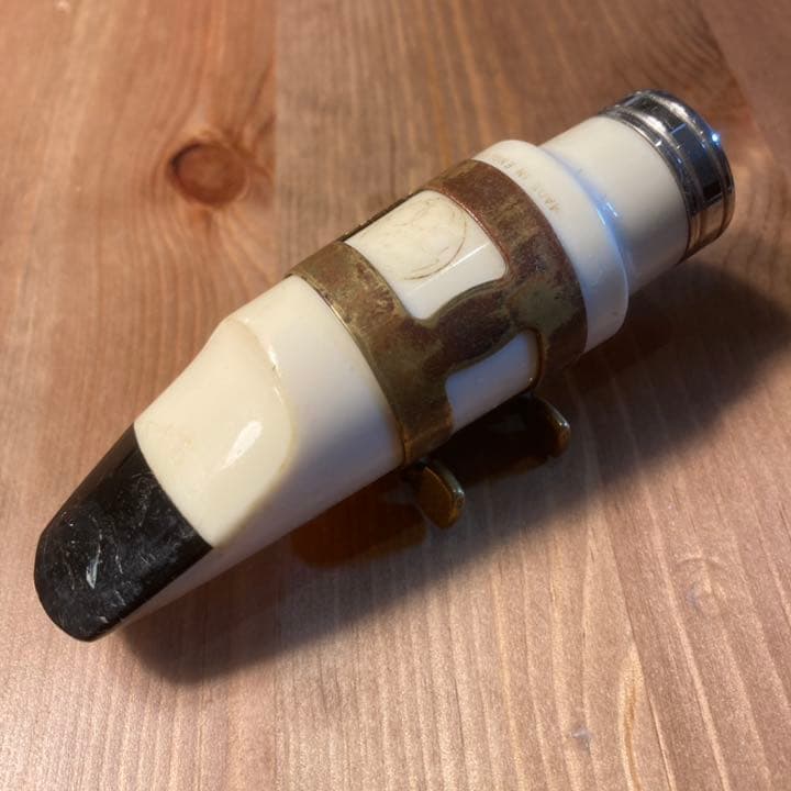 ROC テナーサックス マウスピース キャップ、リガチャー付き - メルカリ