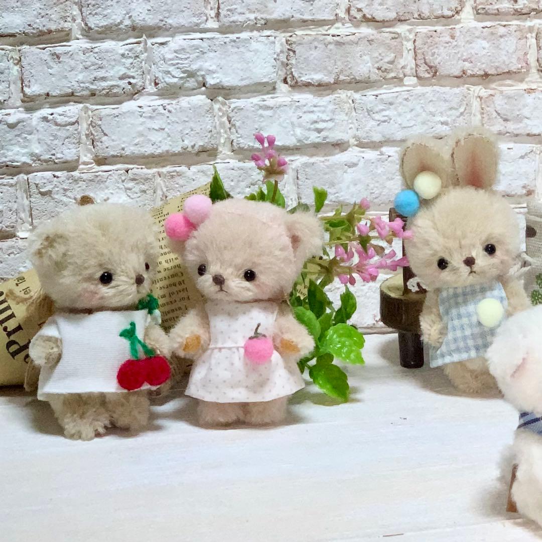 テディベア ペールピンク 小さなくま 可愛いくま ドット柄ワンピ ボンボン付き