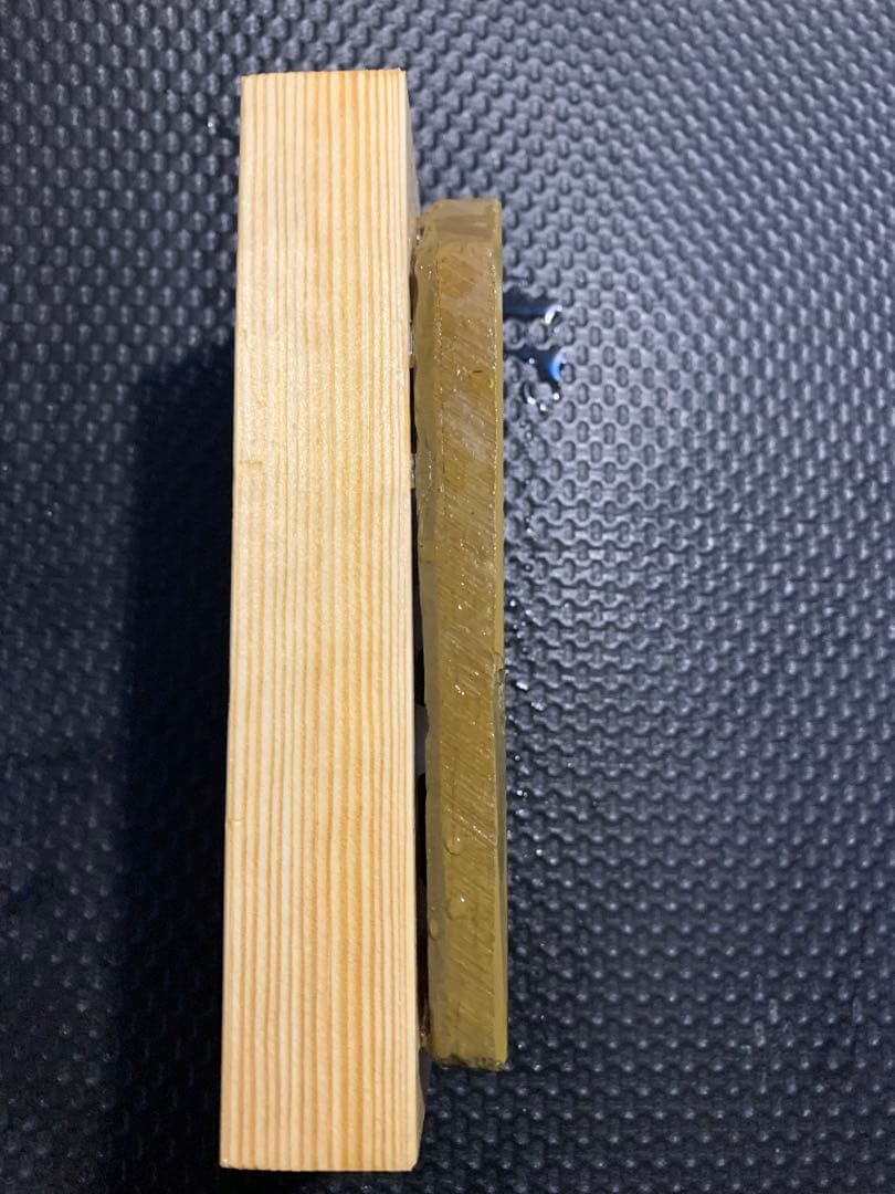 天然砥石　正本山　戸前　仕上げ砥石　台付き