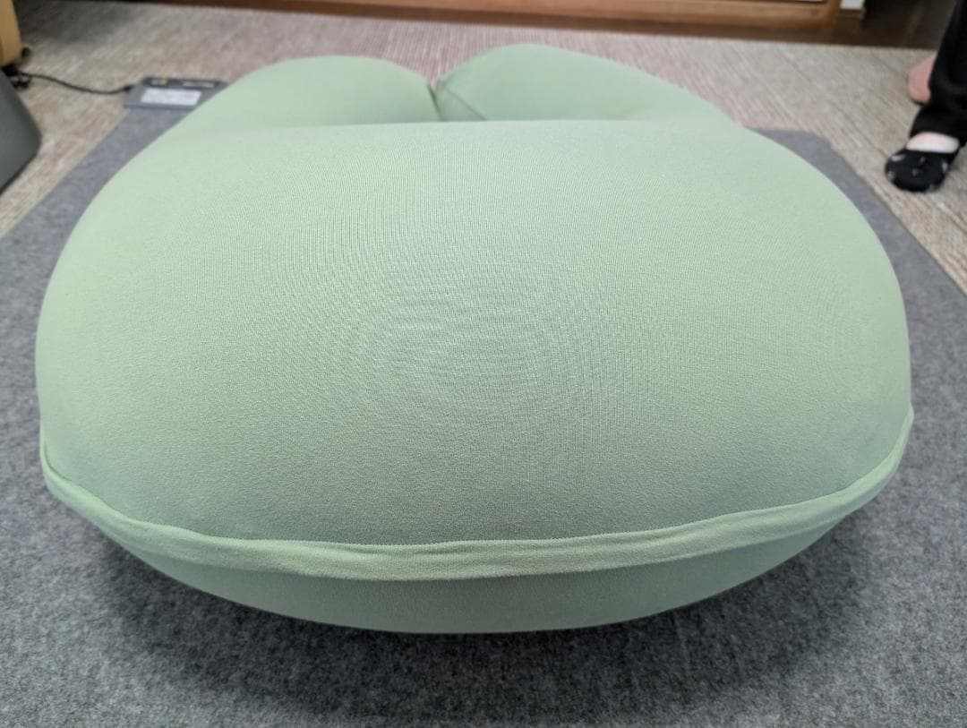 Yogibo Support プレミアム U字型ビーズクッション グリーン