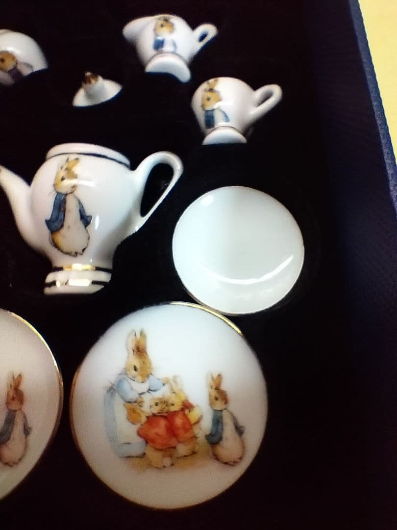 【新品未使用】Mini Porzellan Set ピーターラビット ティーセッ