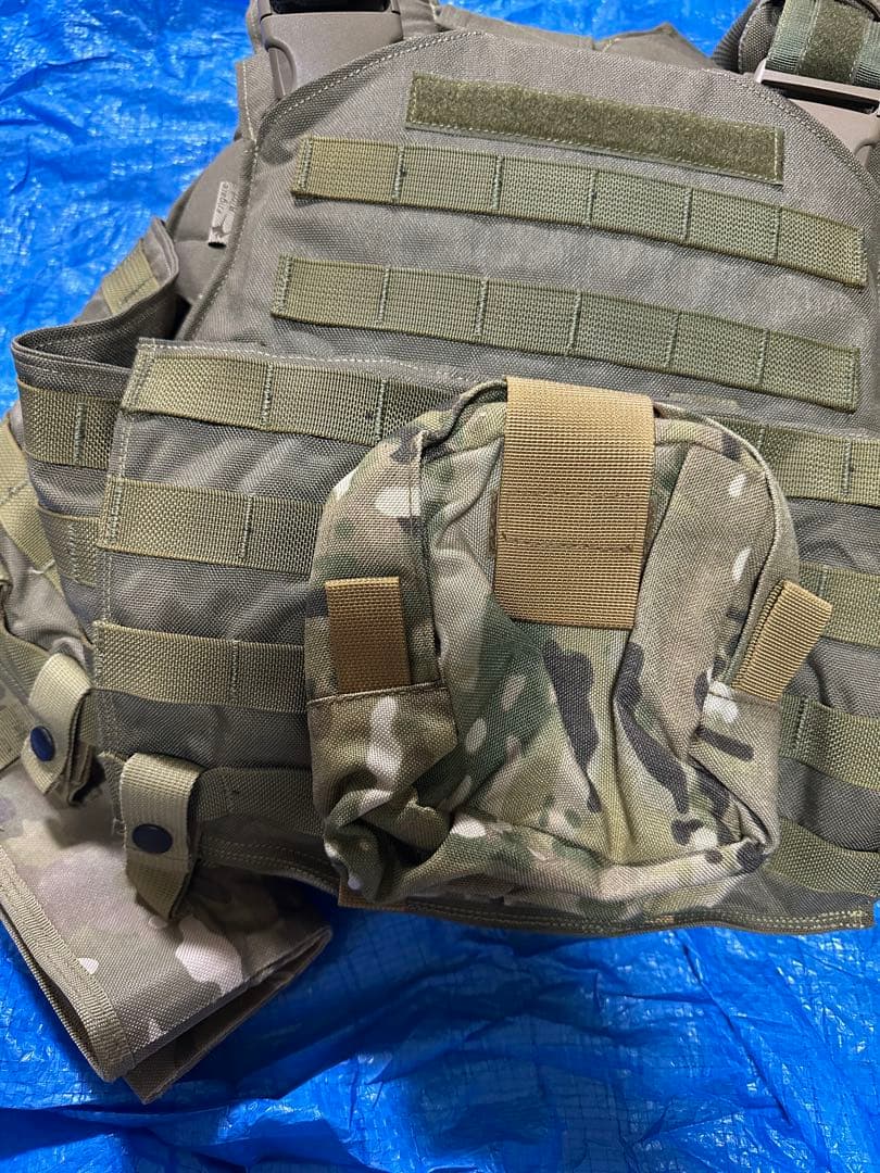 タクティカルプレートキャリア　各種ポーチ付き　LC2マルチカム