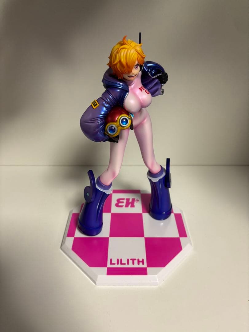 ONE PIECE p.o.p Dr.ベガパンク　リリス　フィギュア