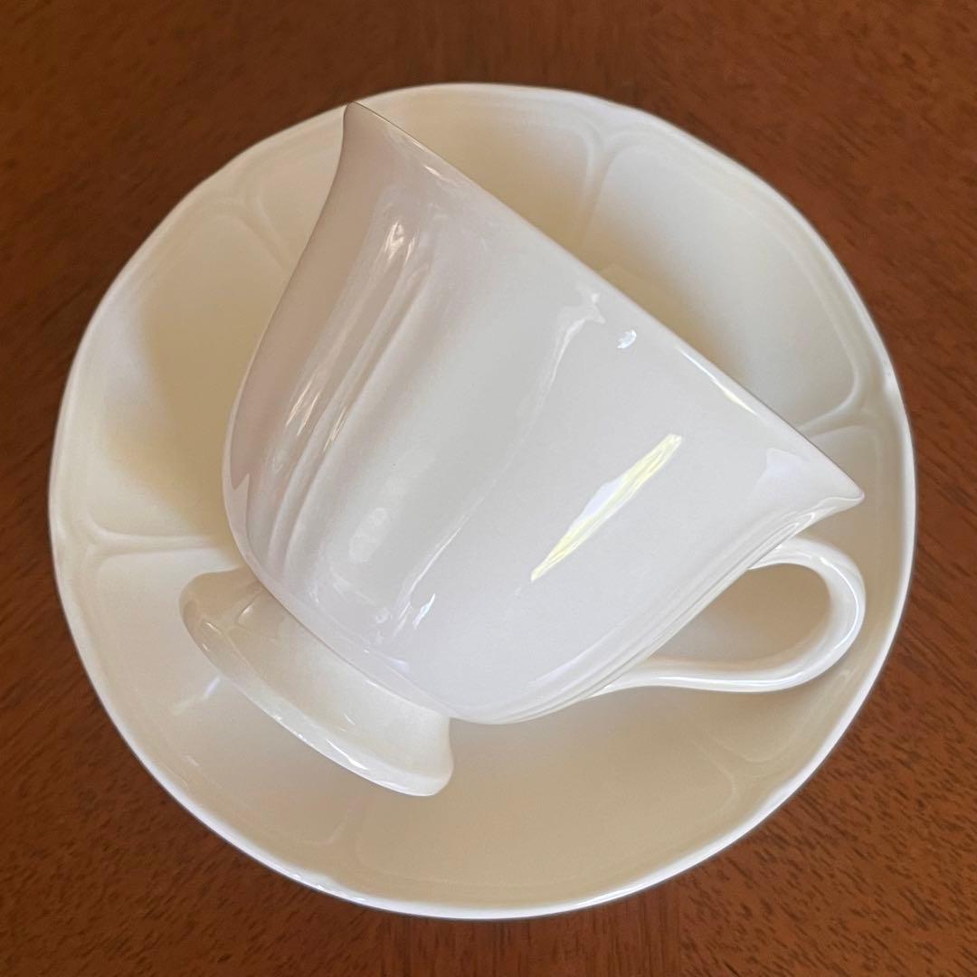 【黒壺美品】ウェッジウッド★クイーンズプレーン★花リムC/S 5客