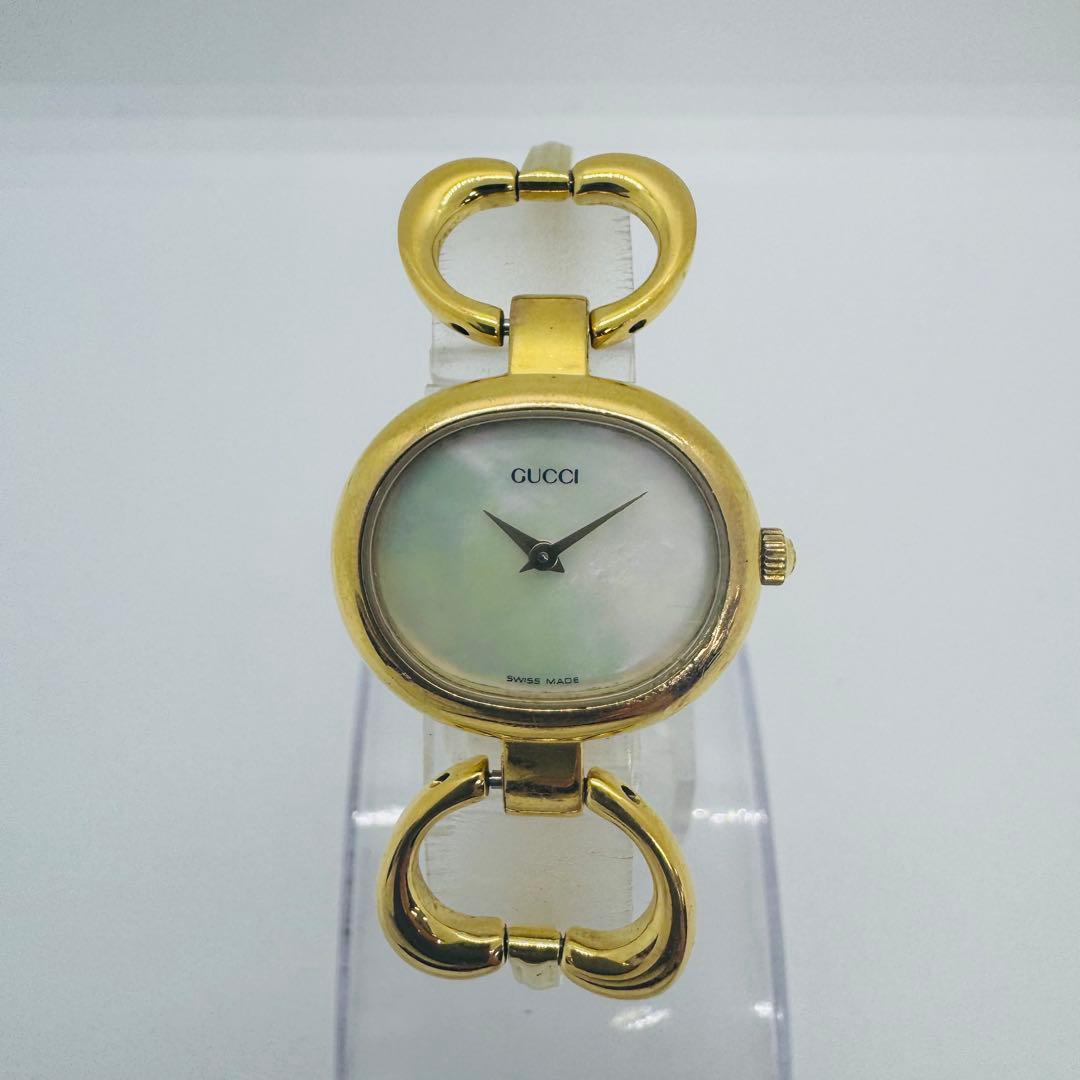 ✨GUCCI✨グッチ✨ホワイト文字盤✨1600✨クォーツ✨腕時計✨