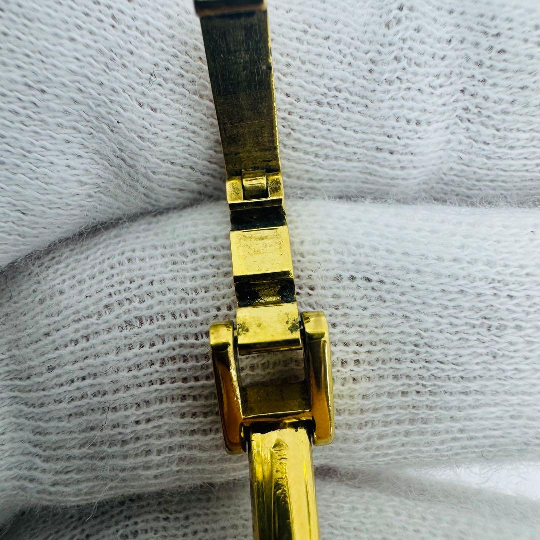 ✨GUCCI✨グッチ✨ホワイト文字盤✨1600✨クォーツ✨腕時計✨