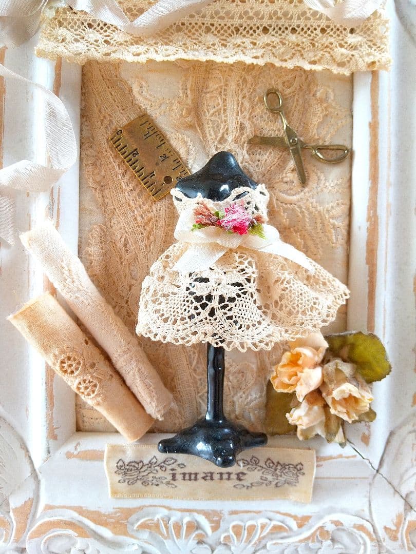 イマン　アミナ コラージュ 置物