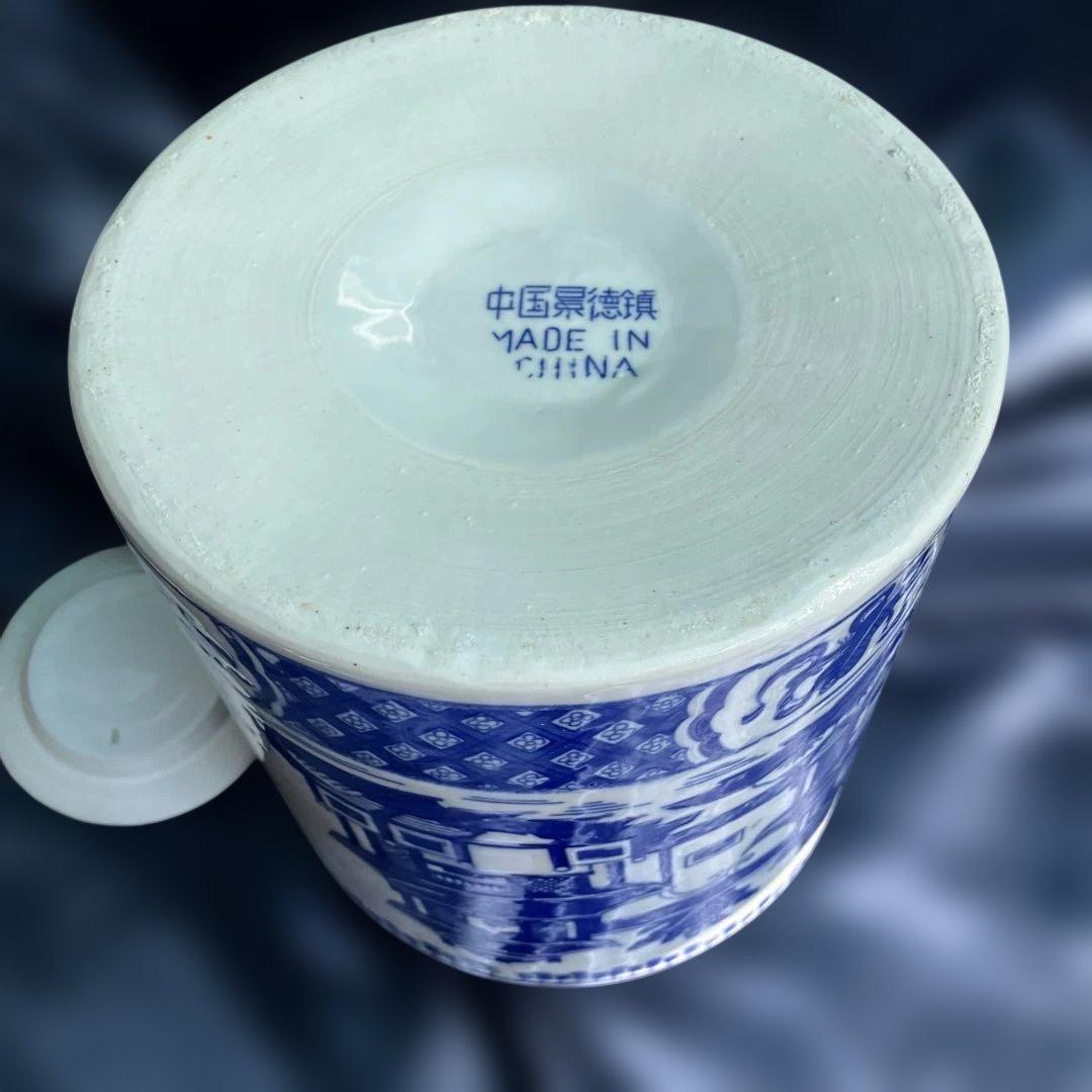 514)かなりのアンティーク品中国景徳鎮の青白磁の風景画大型ポット