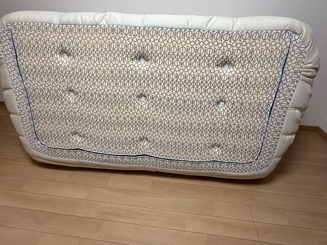 【値下げしました】リーンロゼ　3人掛けソファ