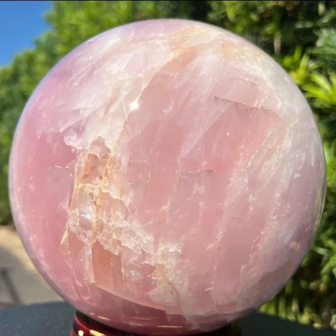 ☆超極大 ピンクスフィア☆特別出品☆優美☆虹入り ローズクォーツ 丸玉 天然石