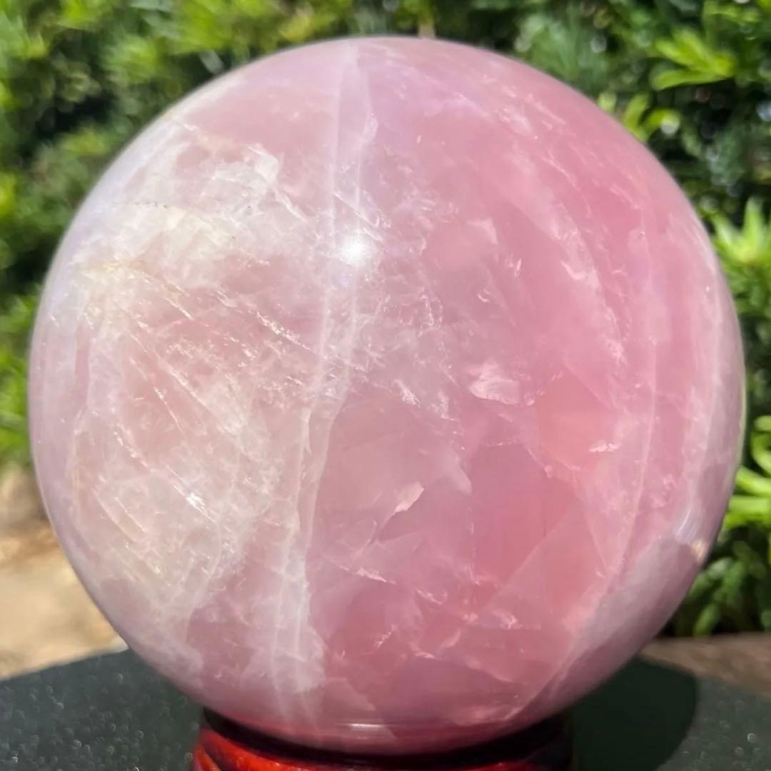 ☆超極大 ピンクスフィア☆特別出品☆優美☆虹入り ローズクォーツ 丸玉 天然石