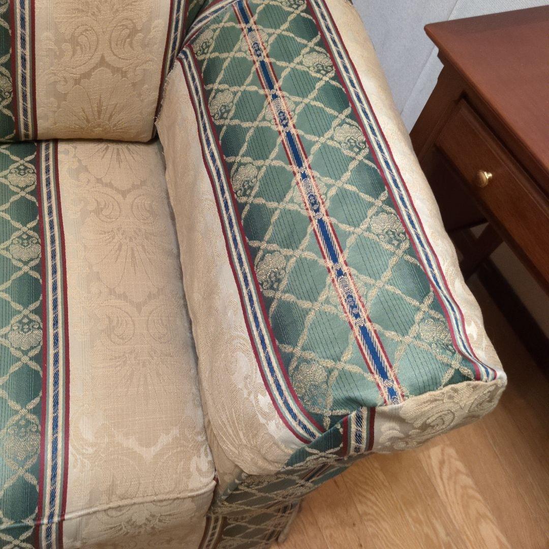 クラシックデザイン アームチェア 緑とベージュのストライプ