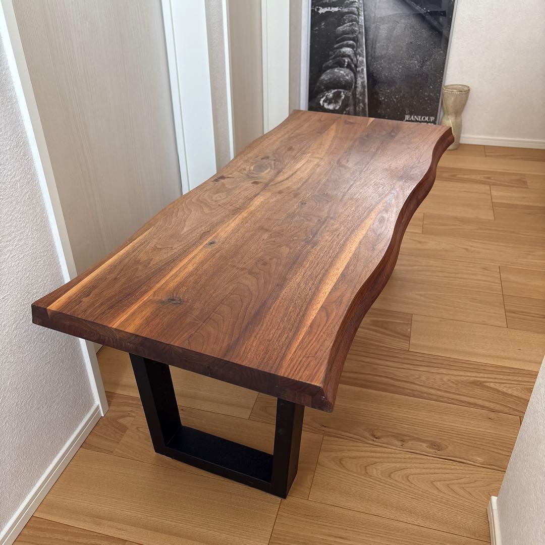 無垢材ローテーブル　コーヒーテーブル　ウォルナット 天然木　一枚板テーブル