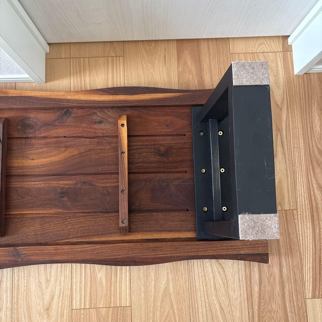 無垢材ローテーブル　コーヒーテーブル　ウォルナット 天然木　一枚板テーブル