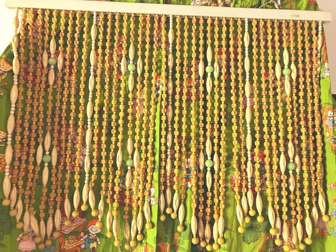 昭和レトロ ビーズのれん 黄色 緑色 当時物 レトロポップ 玉暖簾 珠