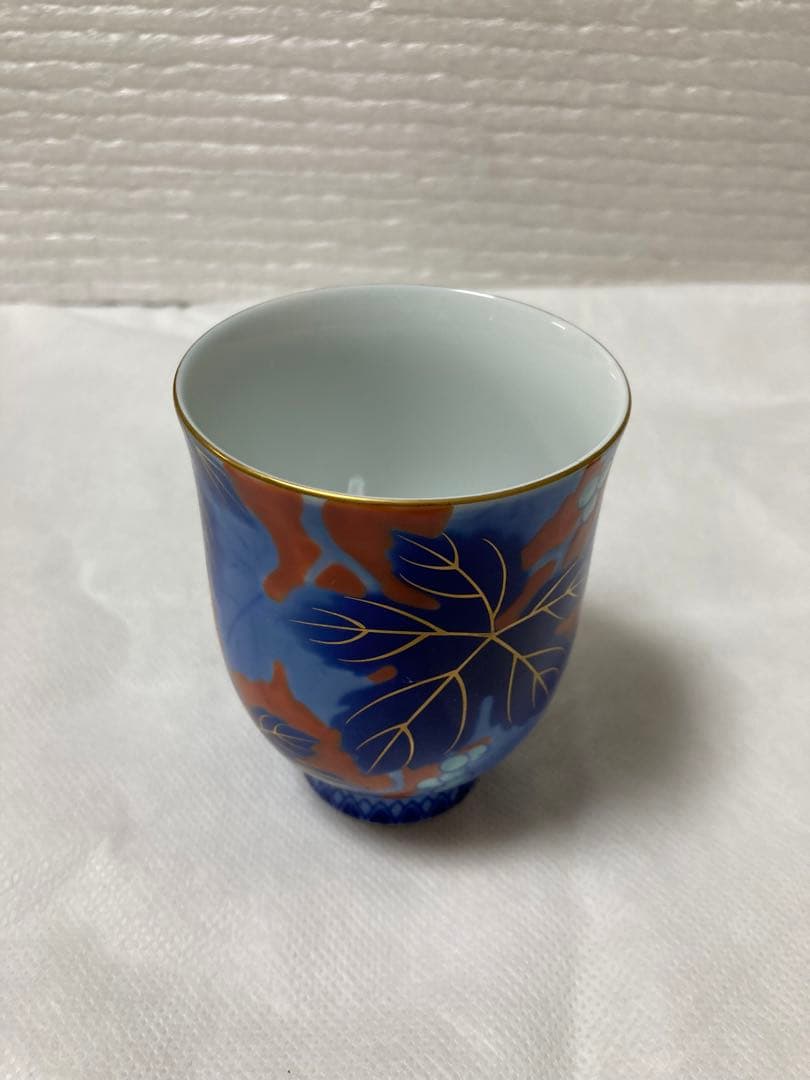 深川製磁　牡丹外赤　湯呑み