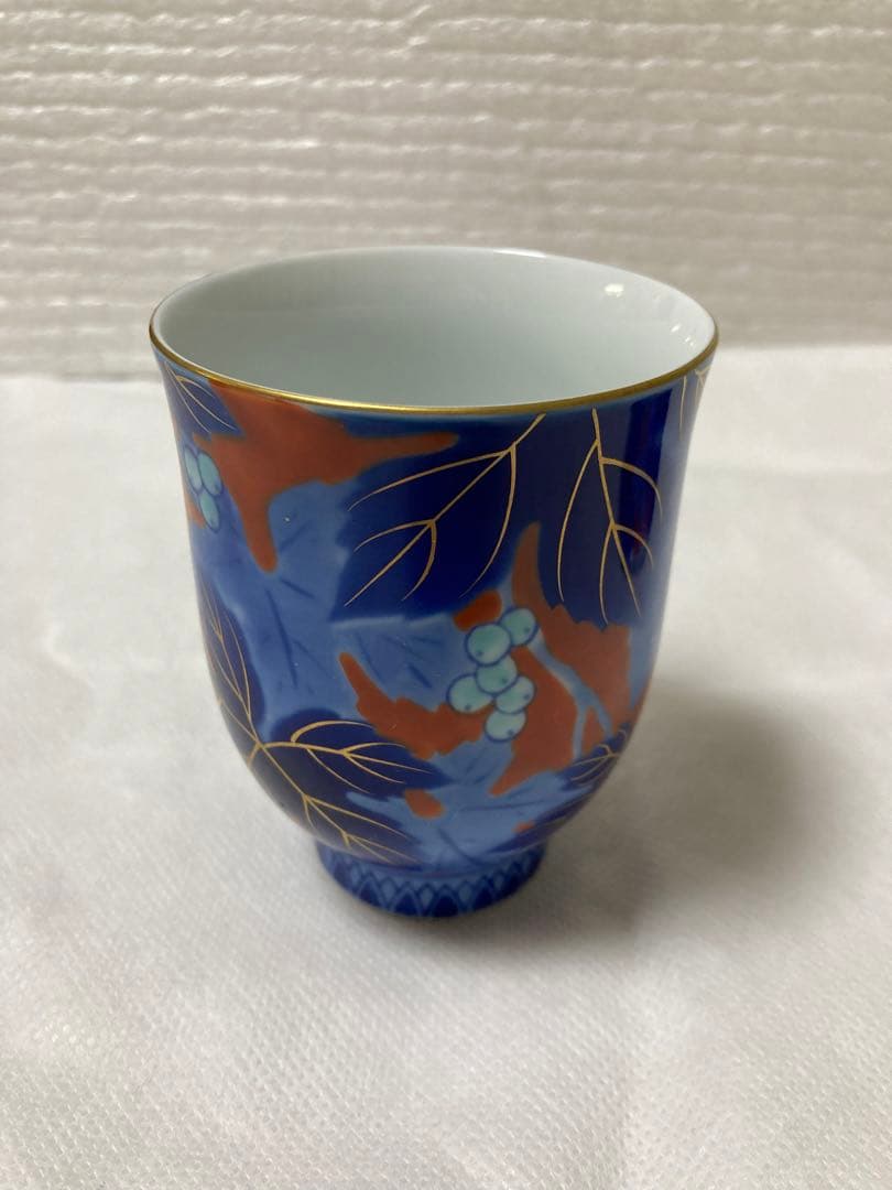 深川製磁　牡丹外赤　湯呑み