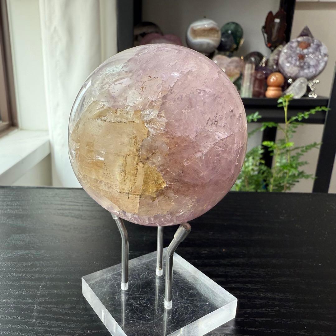 天然石アメジストの笑い口　置物　スフィアNO.092207