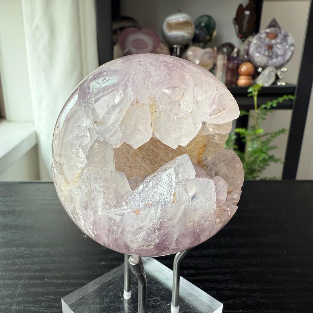 天然石アメジストの笑い口　置物　スフィアNO.092207