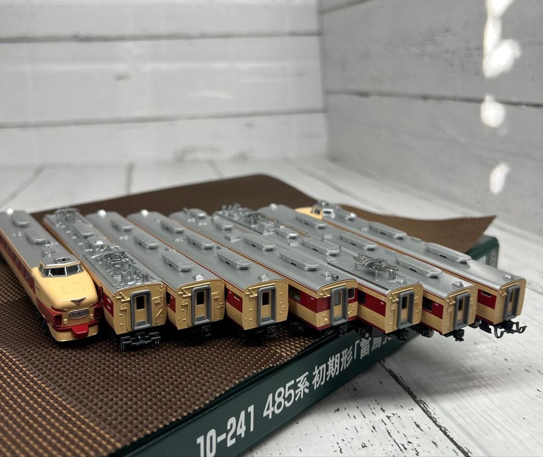 KATO 10-241 485系初期形「雷鳥」8両基本セット