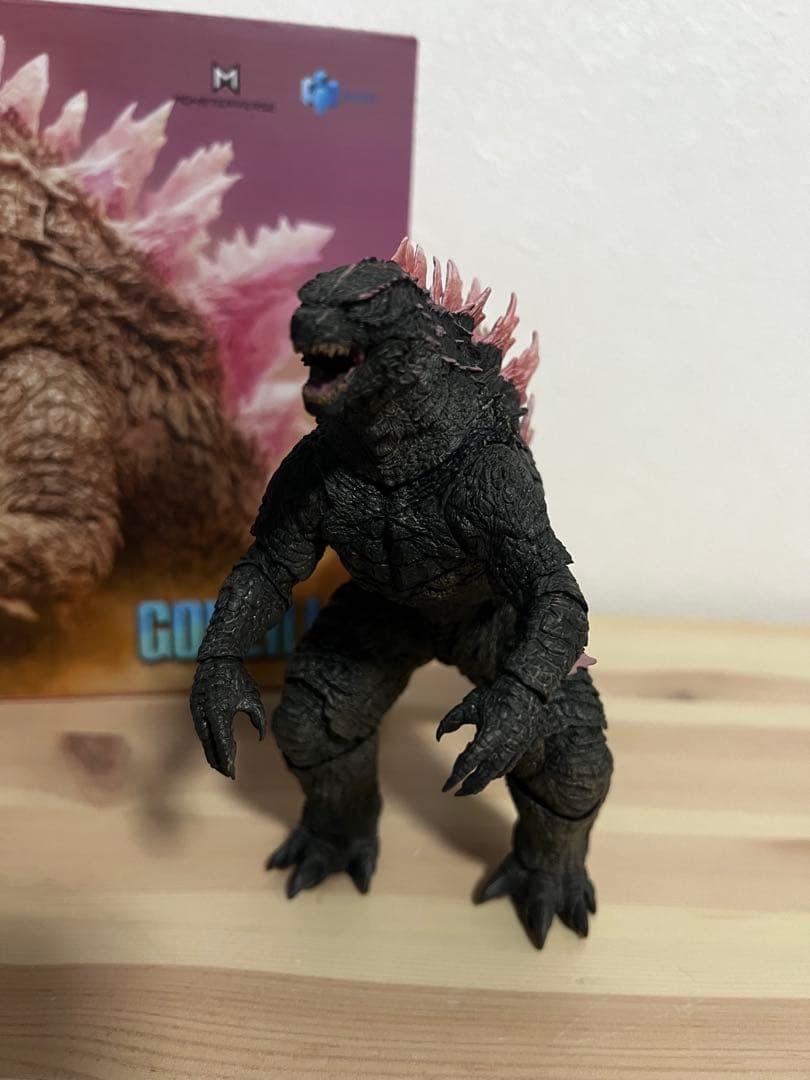 ハイヤトイズ】ゴジラ エヴォルヴ アクションフィギュア - メルカリ