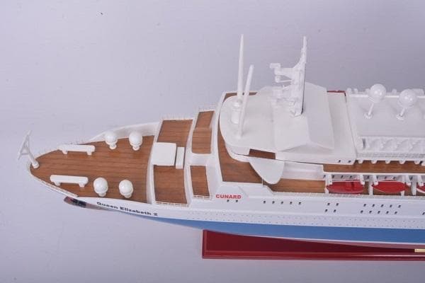 イギリスの豪華客船 クイーンエリザべス Ⅱ号