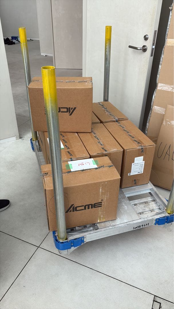 100色IPによるステージ