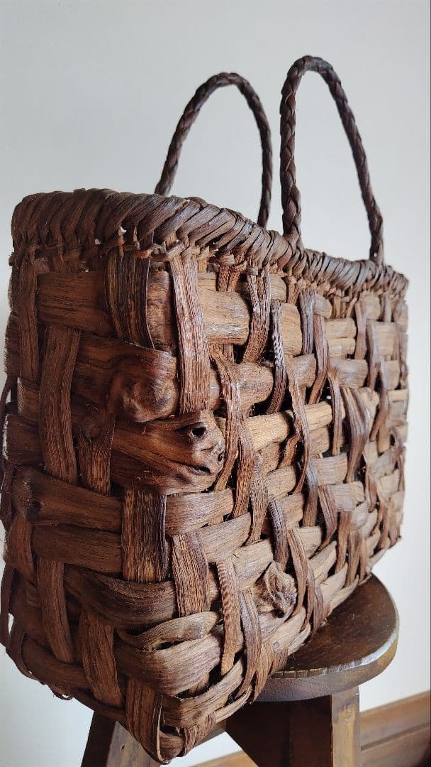 ✥天然素材ぶどう蔓 編み込み かごバッグ✥