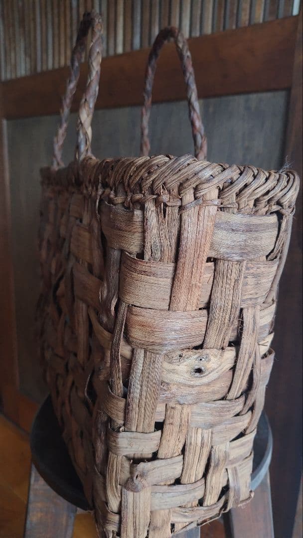 ✥天然素材ぶどう蔓 編み込み かごバッグ✥