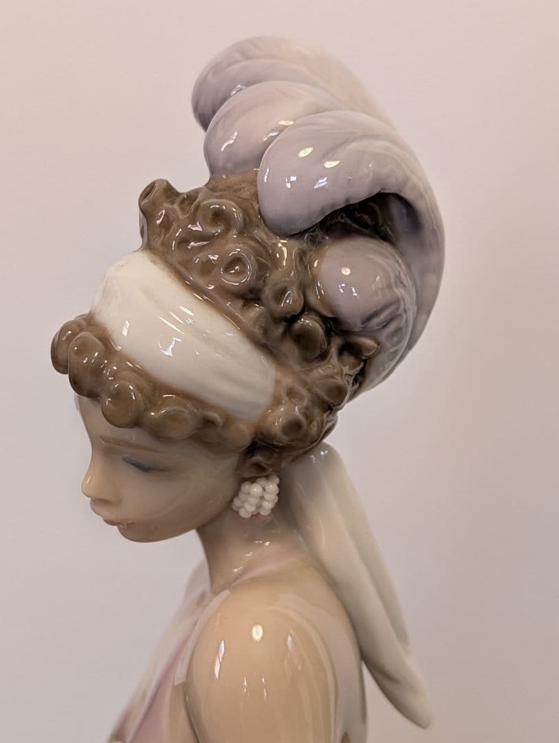 陶器人形 リヤドロ 5377 - メルカリ