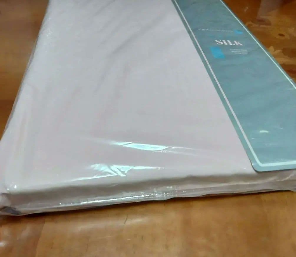 訳あり◎新品未使用未開封保管品　シルク　掛けカバー　ダブルサイズ① silk 絹