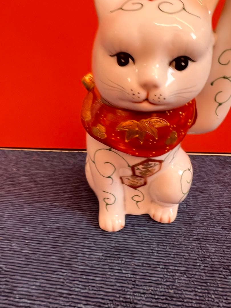1274  九谷焼❓　招き猫　置物