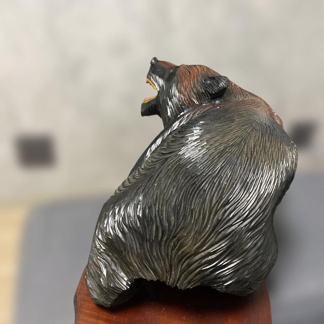 熊の置き物