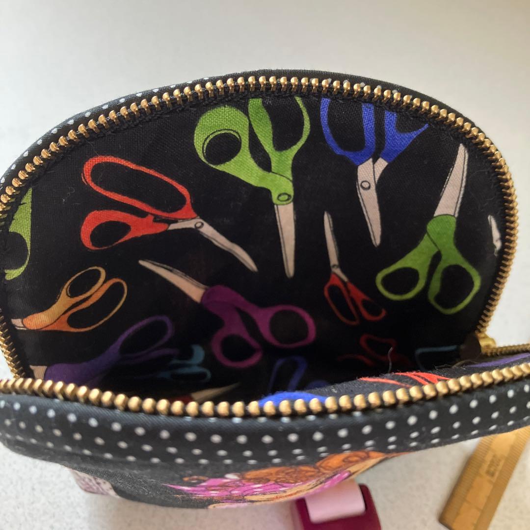 ハンドメイドポーチ ロラライハリス ソーイングレディ - メルカリ