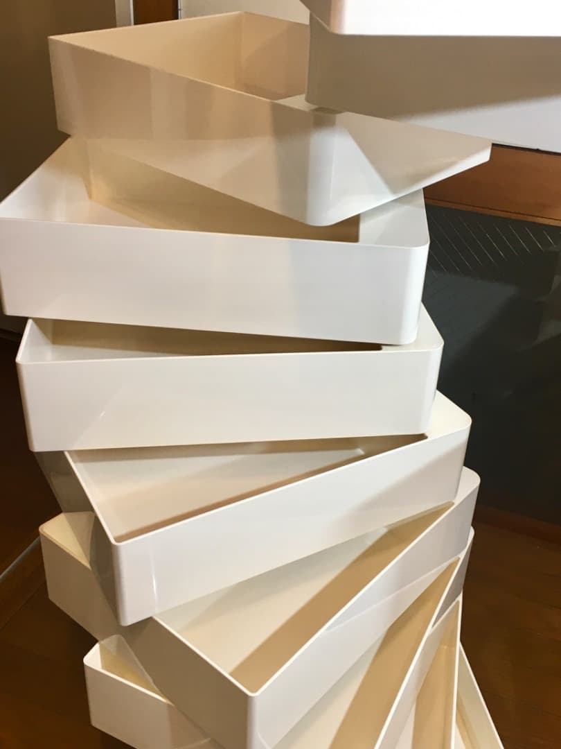 ○10段 美品 Ｍagis 正規品 キャスター付きワゴン 360°コンテナ 家具