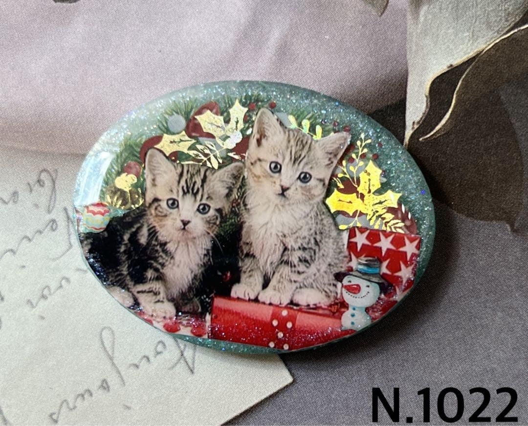 感謝価格(ㅅ´꒳` )白猫ちゃん レジンヘアゴム