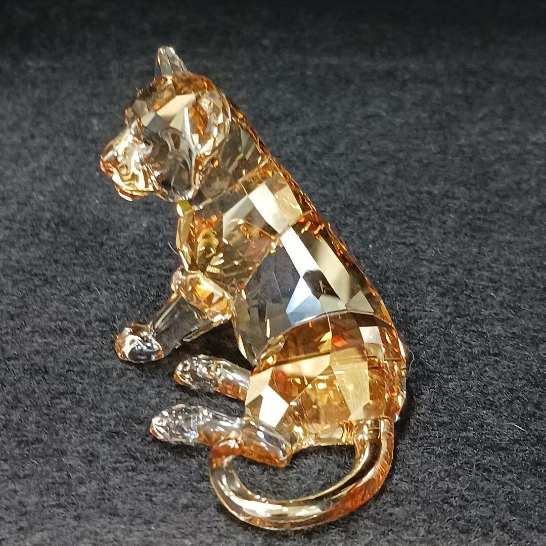 Y2435-2 スワロフスキー 2010年 SCS会員限定 トラの赤ちゃん座り