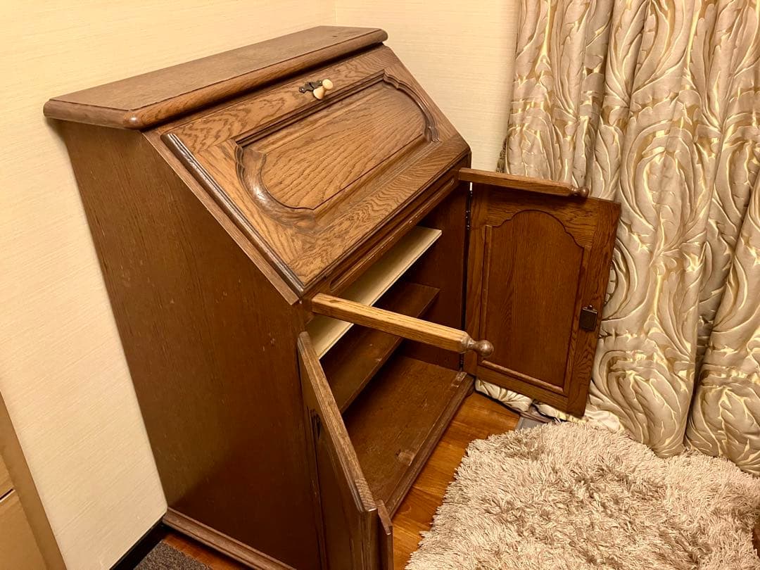 アンティーク　ベルギー製　ライティングデスク　　木製　鍵付き　収納力　大