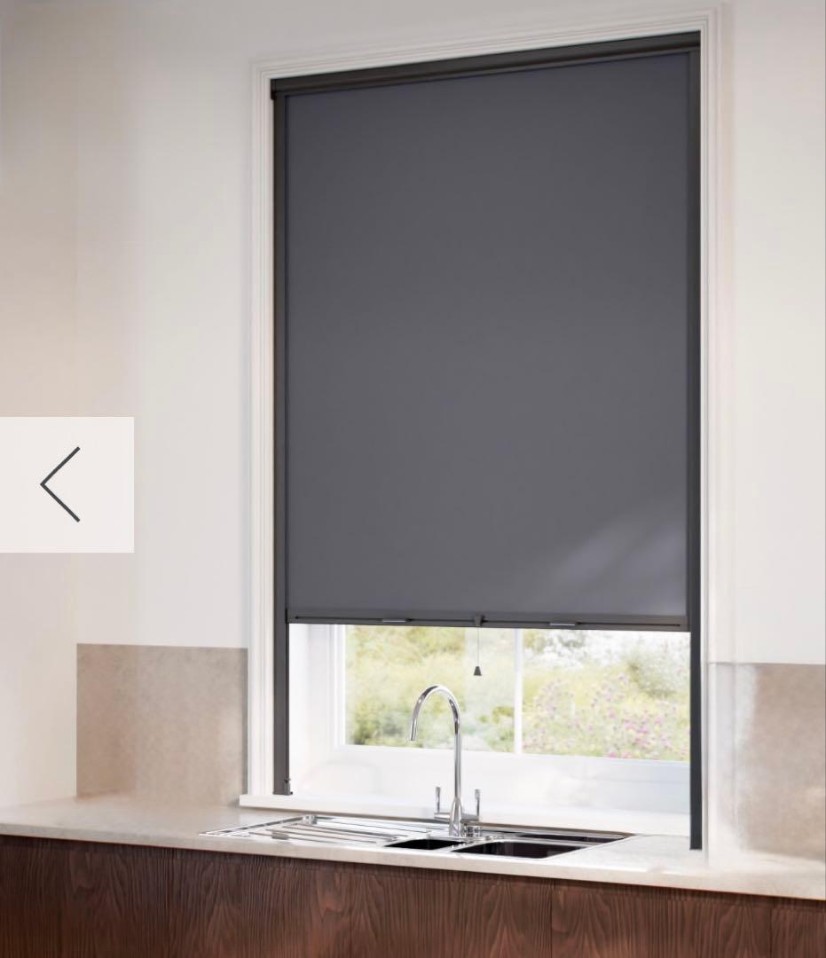 tuiss 完全遮光ロールスクリーン