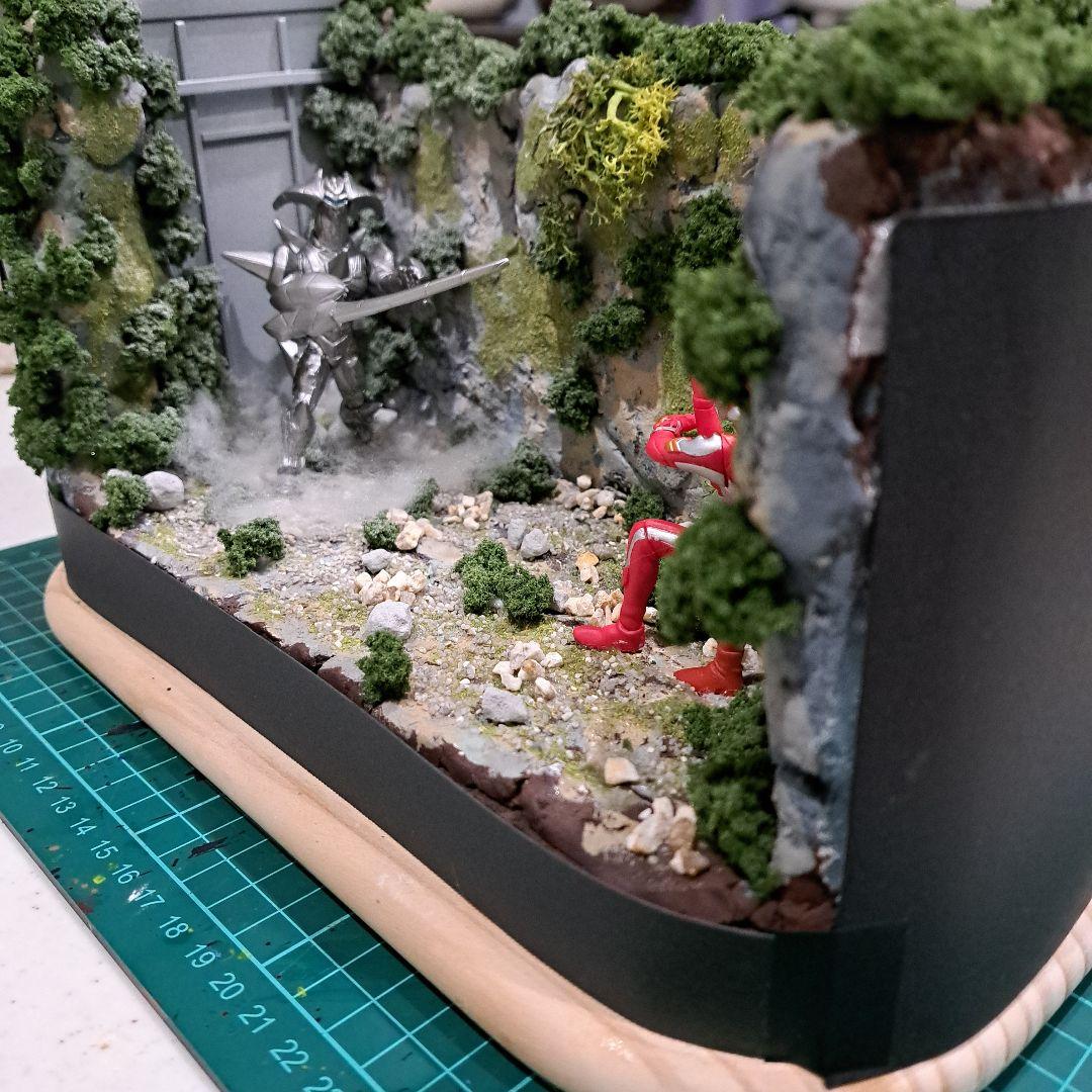 ジオラマ ウルトラマンメビウス セブン 対 グローザム